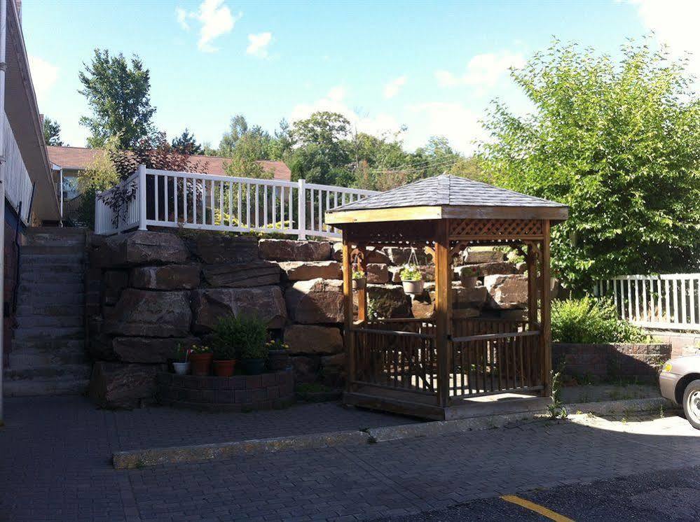 Rainbow Inn Huntsville Ngoại thất bức ảnh